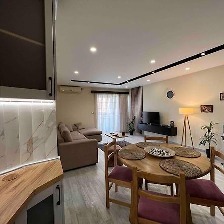 Great Apartament Near Lake & Blloku Area Tiran Dış mekan fotoğraf